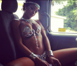 28 Pictures That Prove Rihanna’s Boobies Are Perfect (PHOTOS)